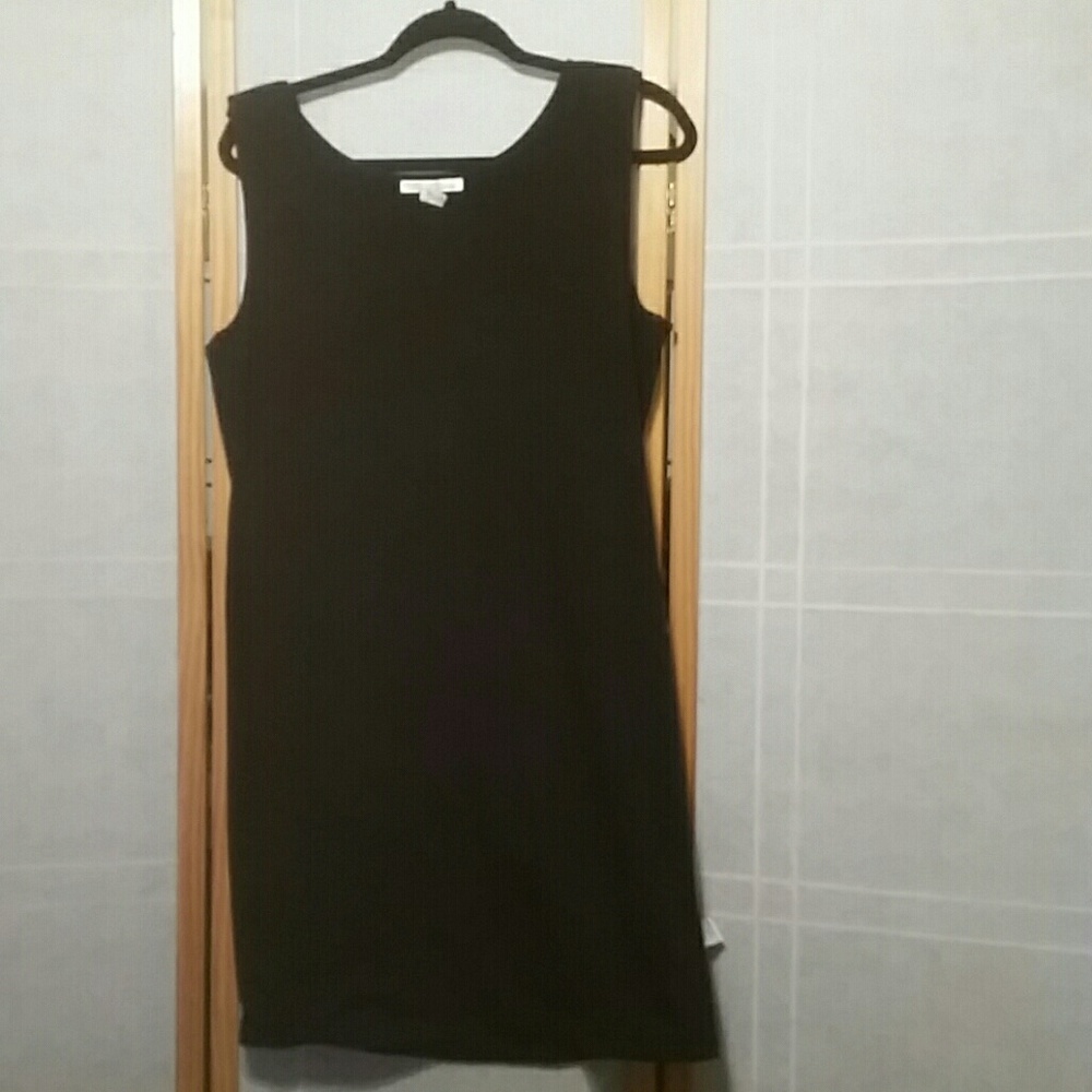 Kenneth Cole Capped Sleeve Silver Studded New York Sheath Dress - Picture 7 of 7